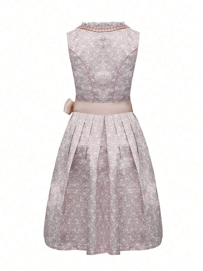 Sets für das Oktoberfest in traditionellem Stil mit Dirndl