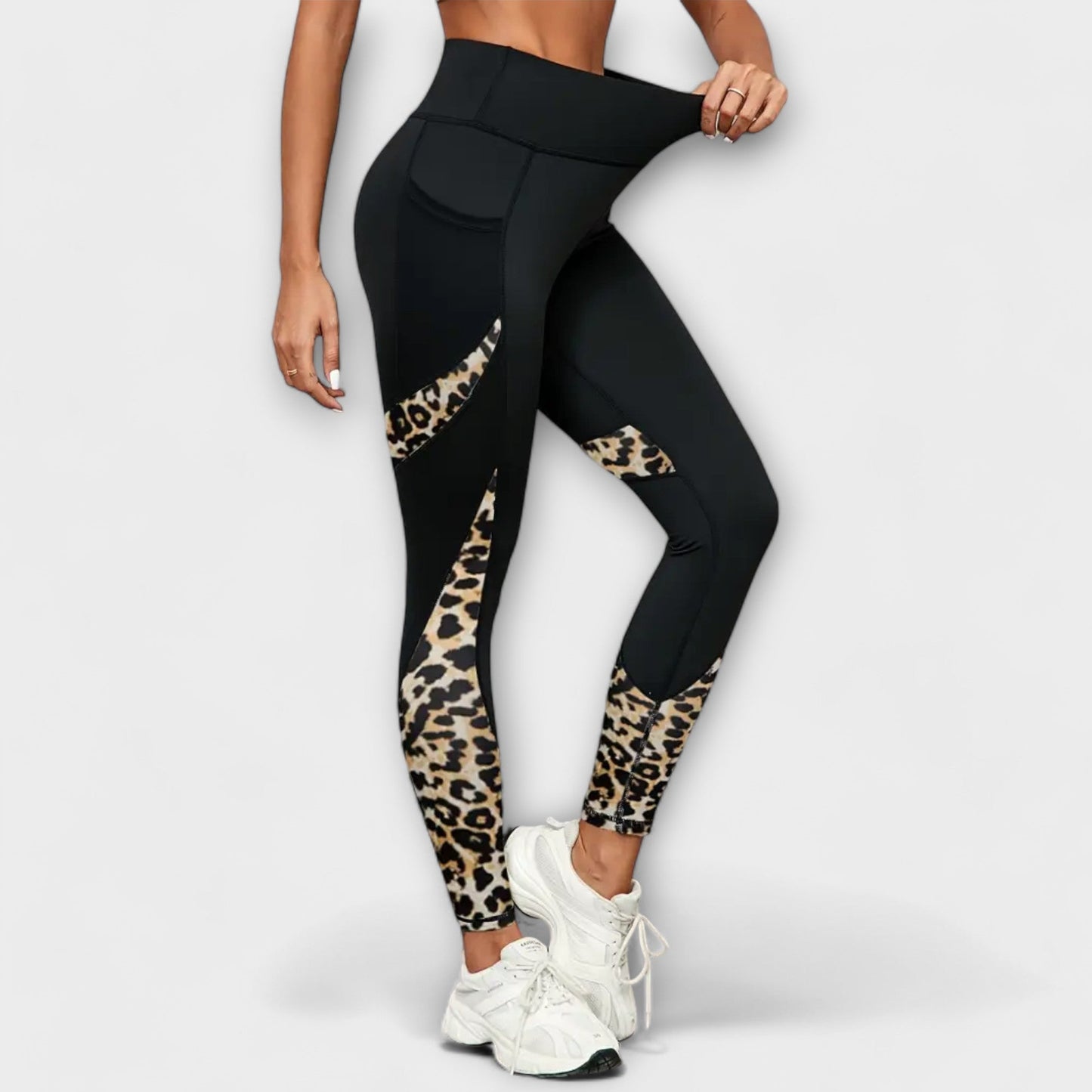Vera | Mia - Trainingshose mit hoher Taille und Leopardenmuster