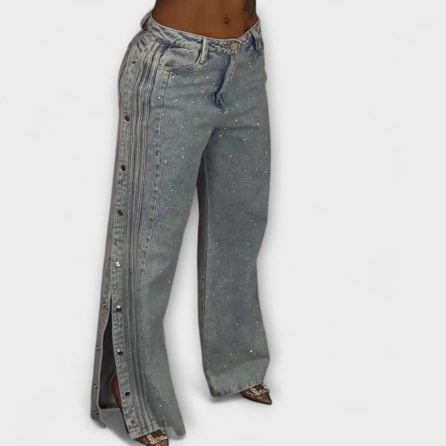 Vera | Aurora - Mit Strass verzierten High-Waisted Jeans mit seitlichen Knöpfen