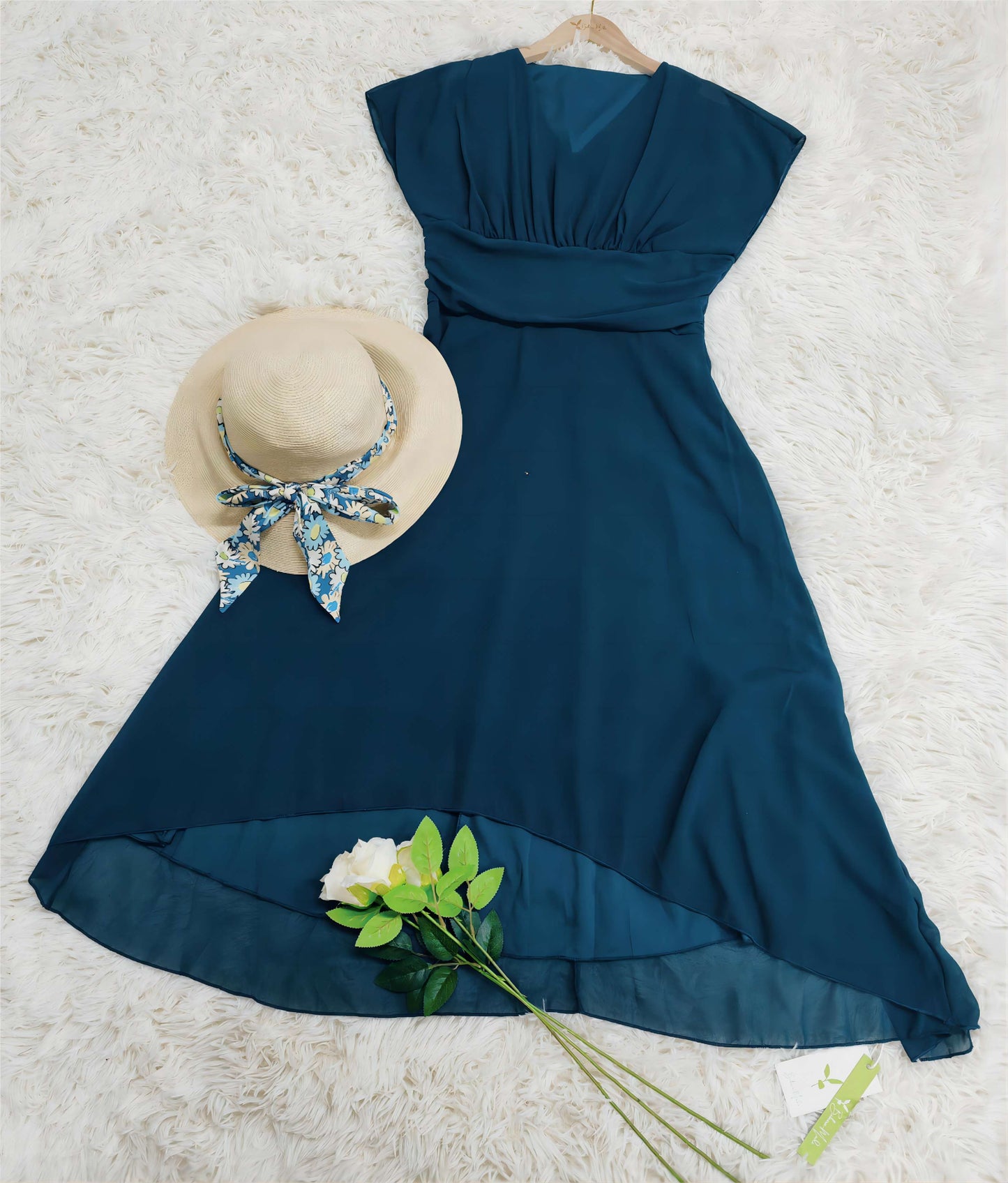 Blaues Midikleid: Kurze Ärmel & Schnürung – Perfekt für Frühling
