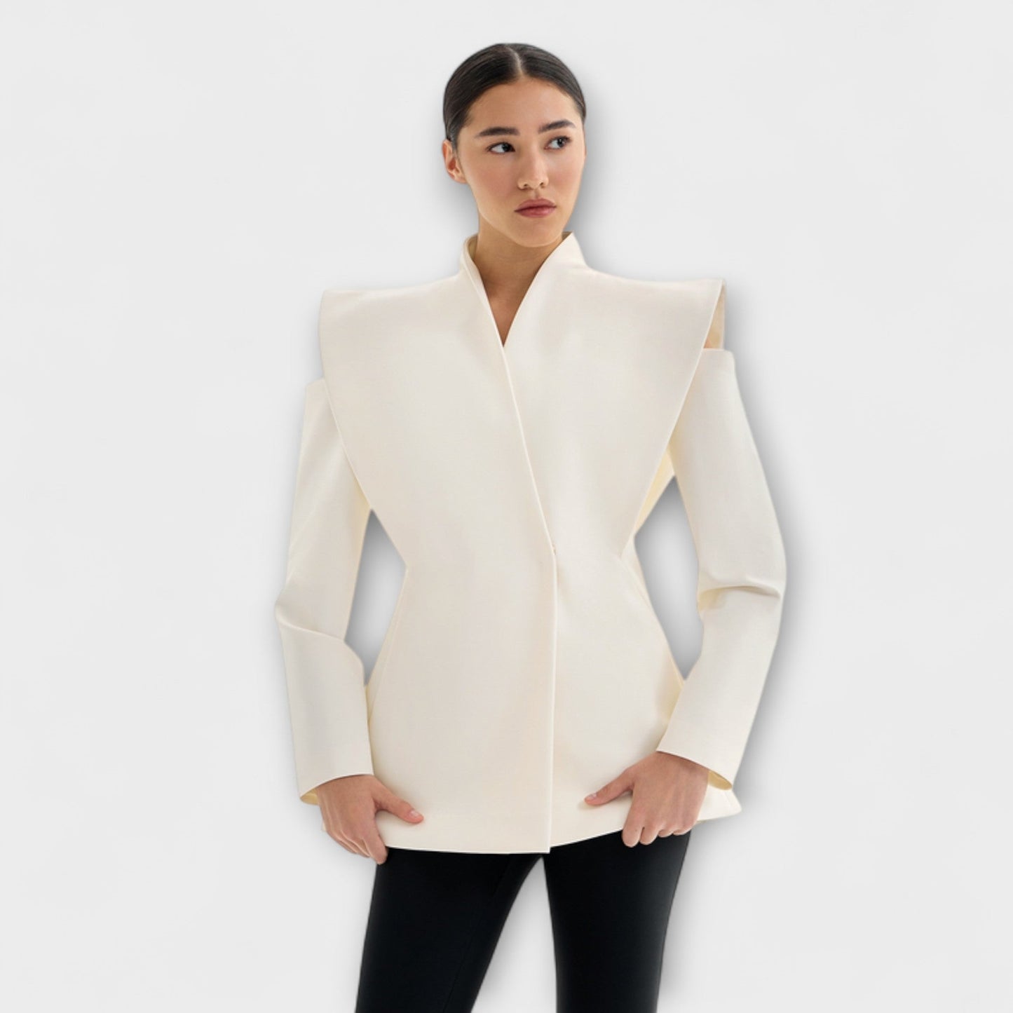Vera | Valeria - Skulpturaler Schulterblazer