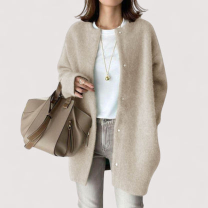 Vera | Mira – Elegant Cardigan