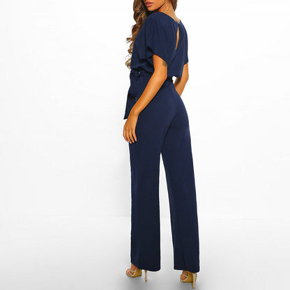 Jumpsuit mit kurzen Ärmeln und Gürtel für einen stilvollen Look