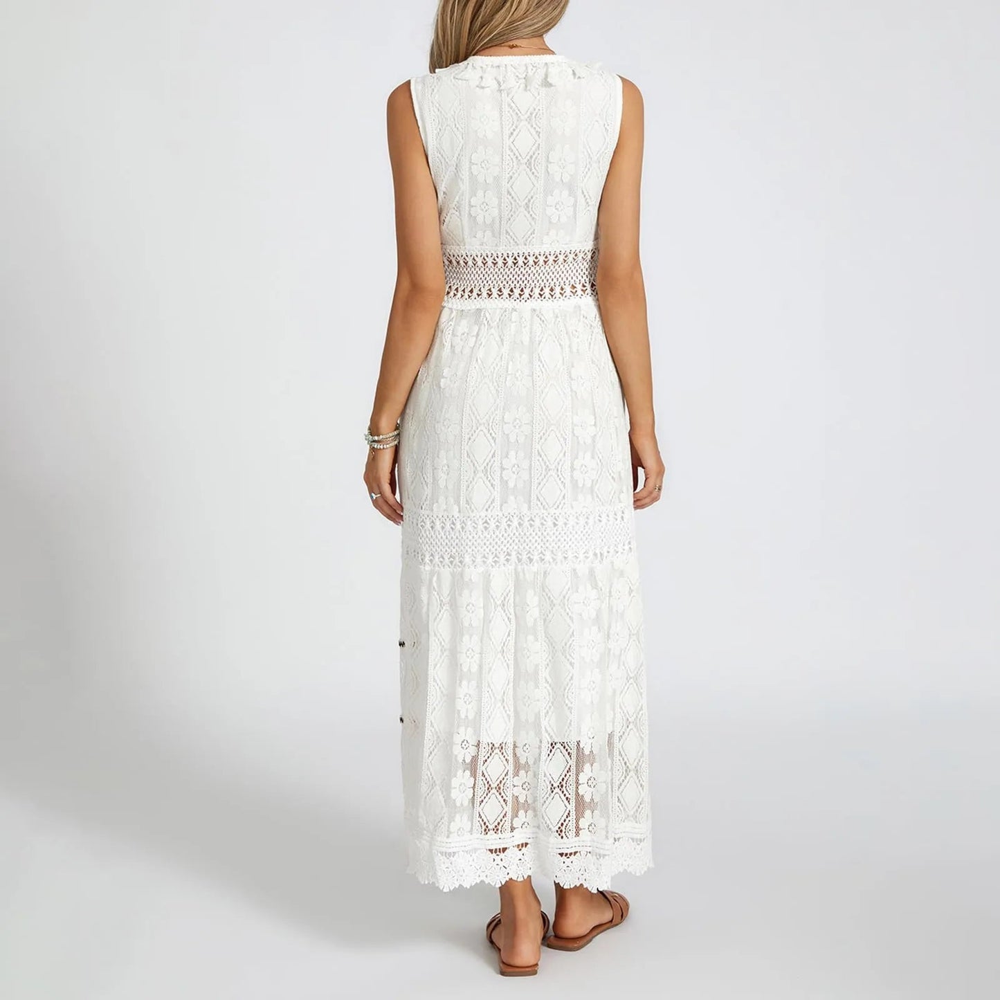 Spitzenkleid im Boho-Stil mit luftiger Spitze und langer Silhouette