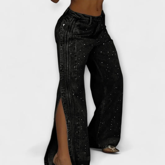 Vera | Aurora - Mit Strass verzierten High-Waisted Jeans mit seitlichen Knöpfen